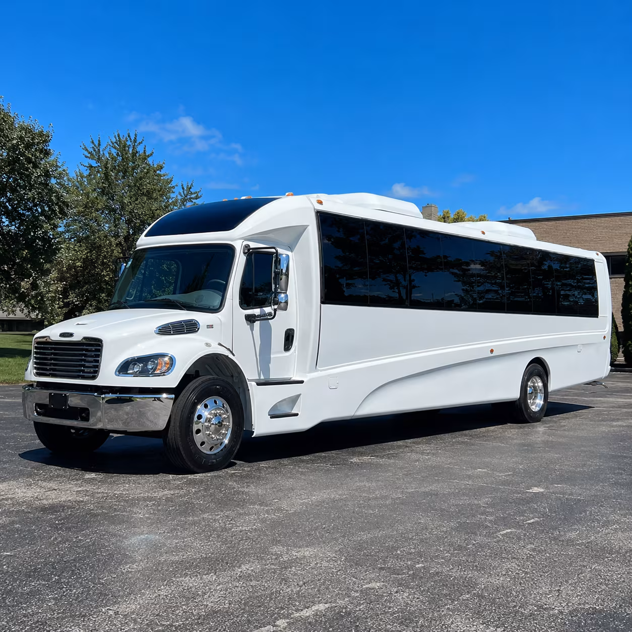 san marcos 18 passenger minibus