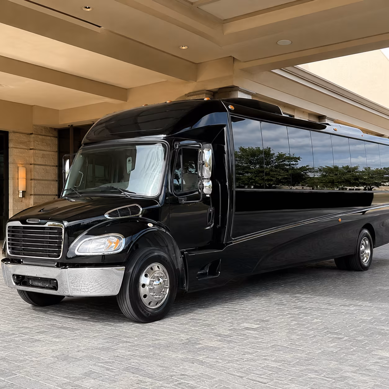 san marcos 20 passenger minibus