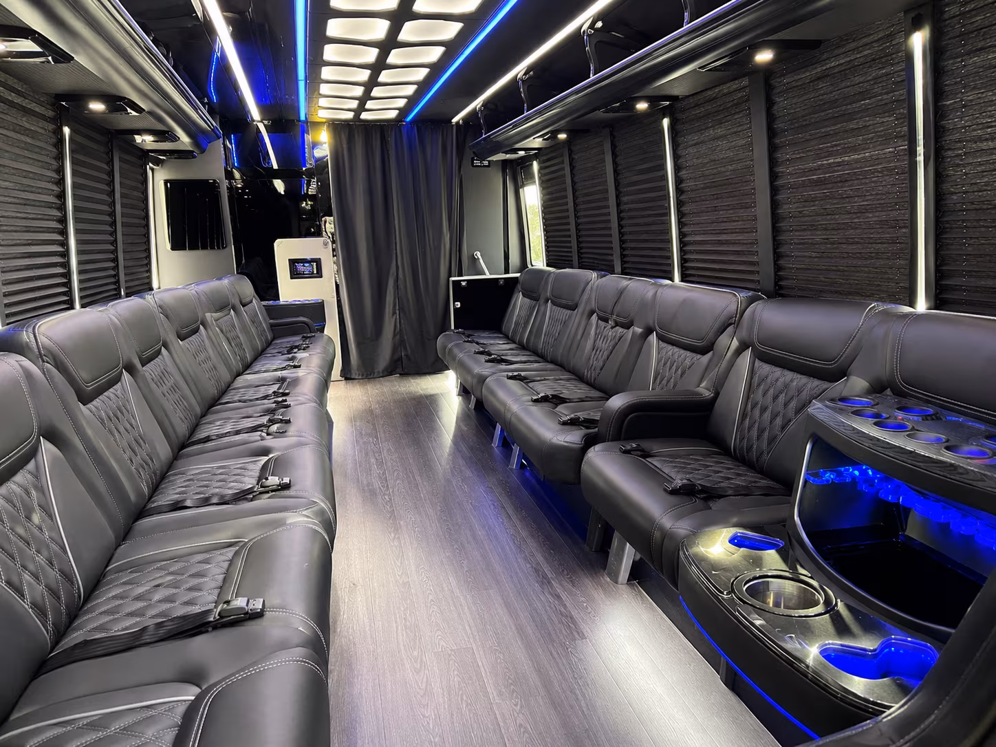 san marcos bus interior 6