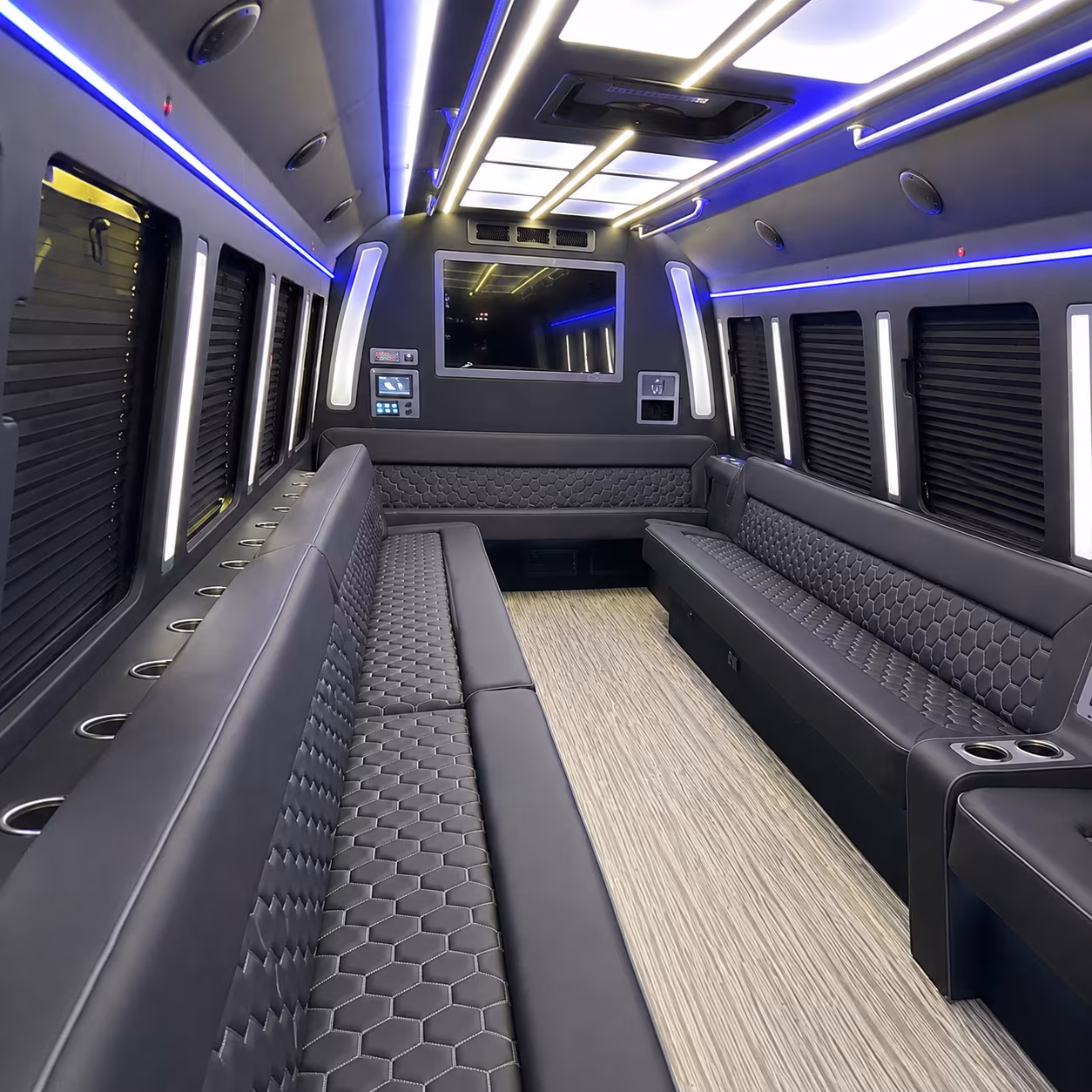 sweet 16 and quinceanera party buses serving san marcos and north county