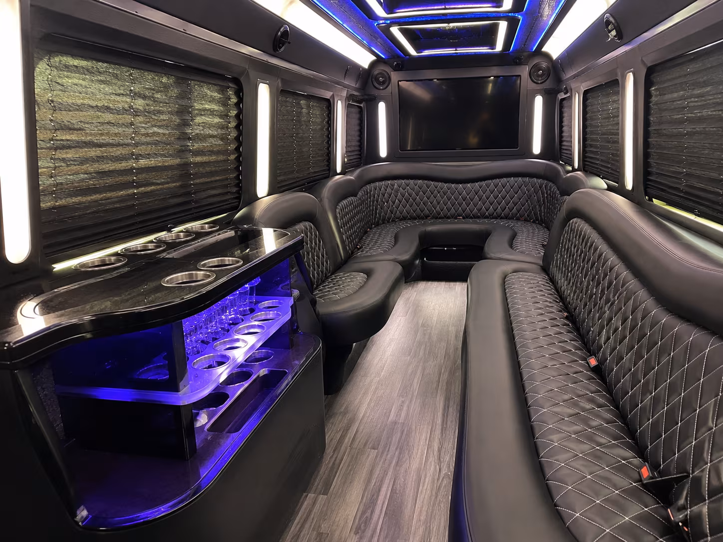 why rent using sanmarcosminibuscompany com